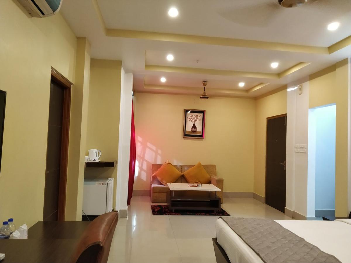 Hotel Sc Continental Itanagar Экстерьер фото